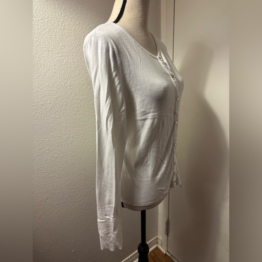 ⭐ Last Chance! White House Black Market Button-Down Shirt - Picture 3 of 7